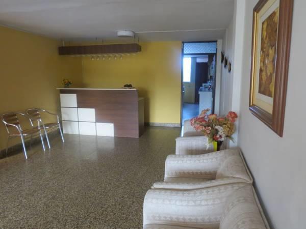 Bed and Breakfast Residencial El Sol De Los Pinos Трухильо Экстерьер фото