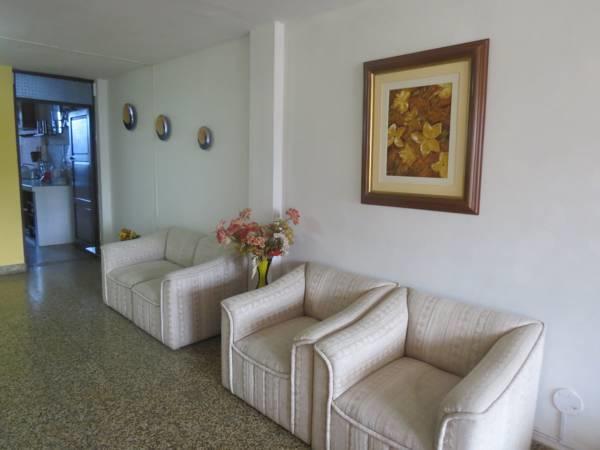 Bed and Breakfast Residencial El Sol De Los Pinos Трухильо Экстерьер фото