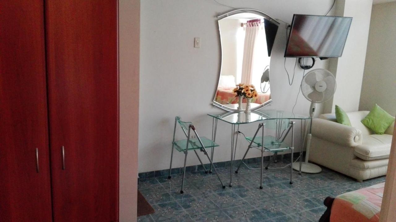 Bed and Breakfast Residencial El Sol De Los Pinos Трухильо Экстерьер фото