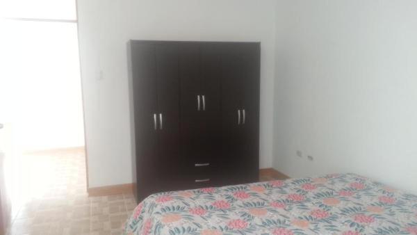 Bed and Breakfast Residencial El Sol De Los Pinos Трухильо Экстерьер фото